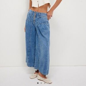 We the Free Blossom Pull-On Jeans - Medium